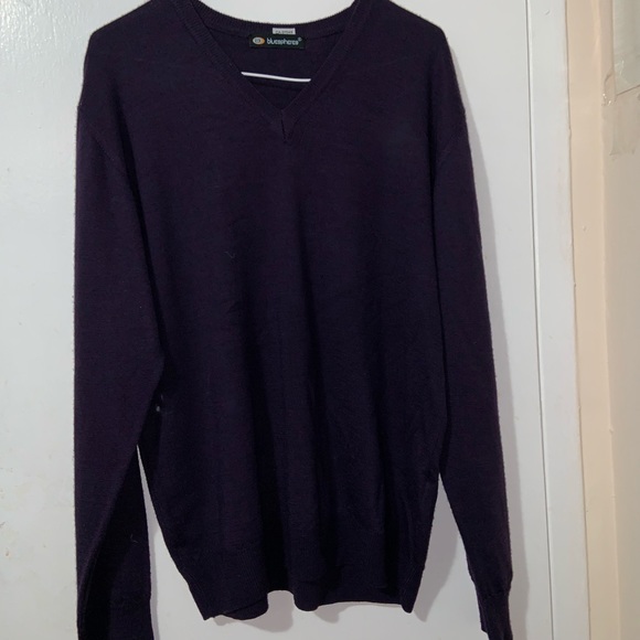 Purple V-neck sweater - Picture 1 of 2